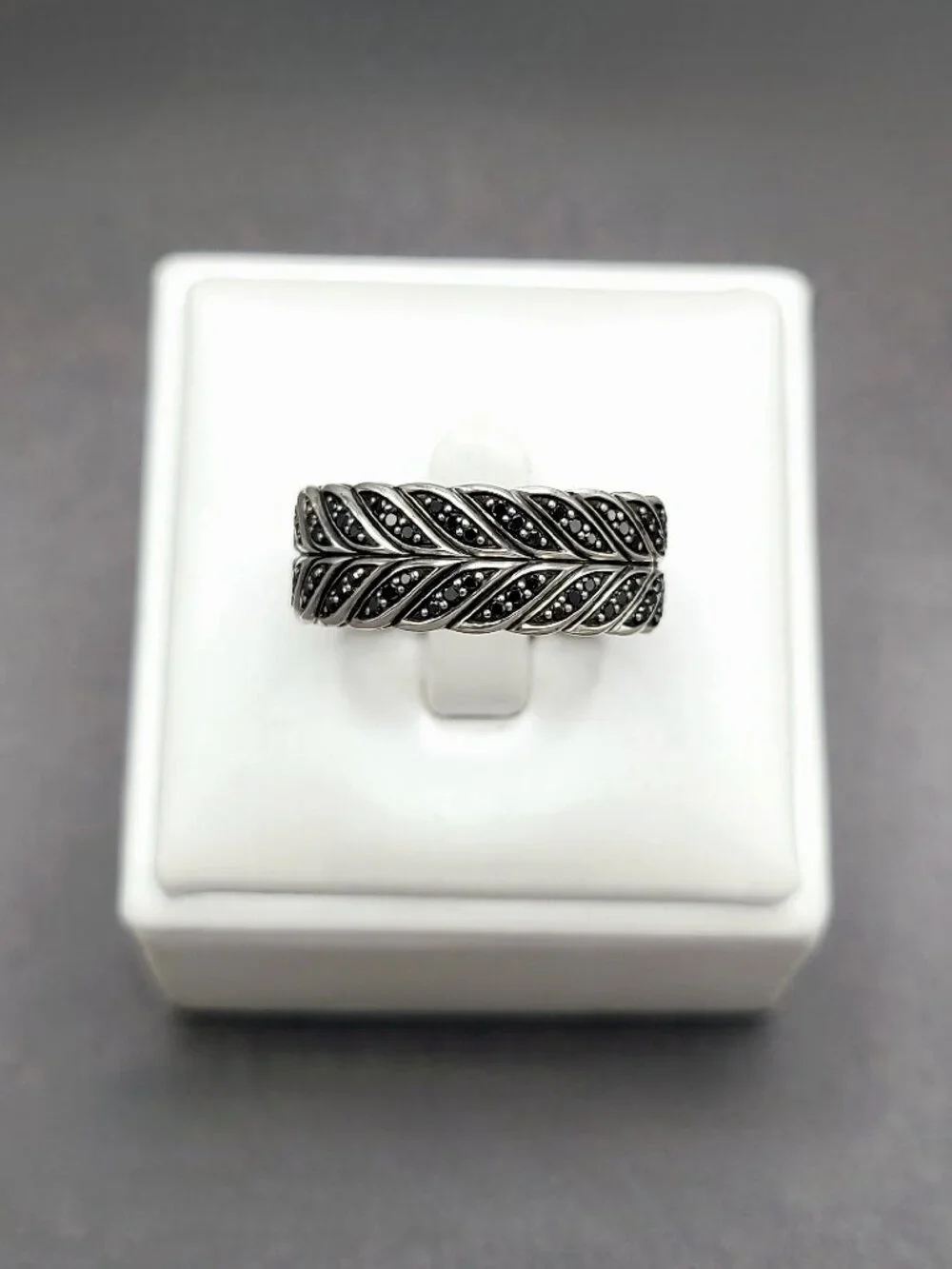 David Yurman Chevron Pavé Band Ring w/ Pavé Black Diamonds - 9mm - Size 10